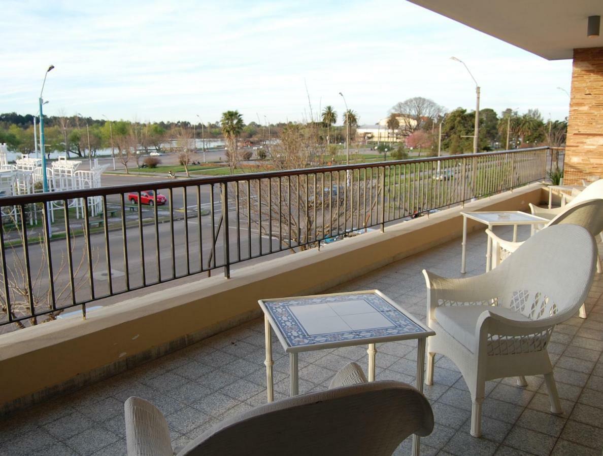 Mercedes Rambla Hotel 外观 照片